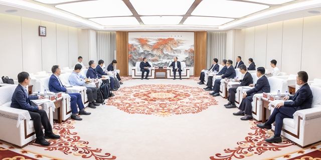 莫鼎革會(huì)見(jiàn)華東理工大學(xué)黨委書記蔣傳海